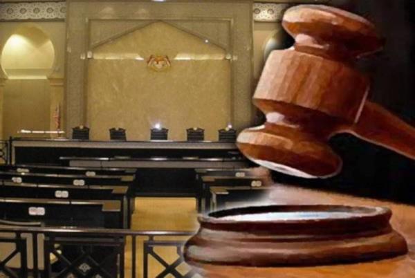 76岁的男子被判死刑，其中9人被减为30年监禁