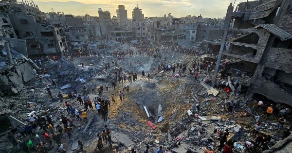 以色列袭击加沙，造成50人死亡，难民营发生炸弹袭击