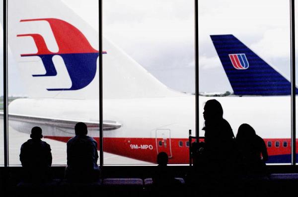 马来西亚航空公司航班发生“紧急事件”，乘客被捕
