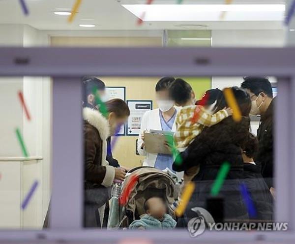 见习医生将停止工作，抗议医学院配额上调