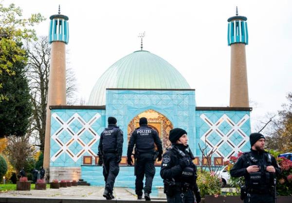 German police carry out 54 raids in investigation into Islamic extremism