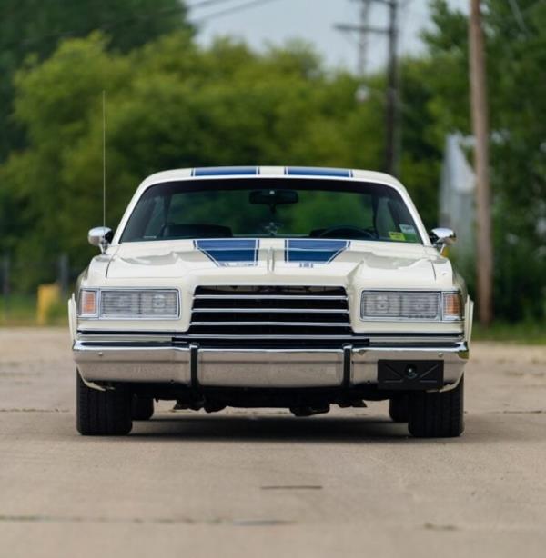 Dodge Magnum 3
