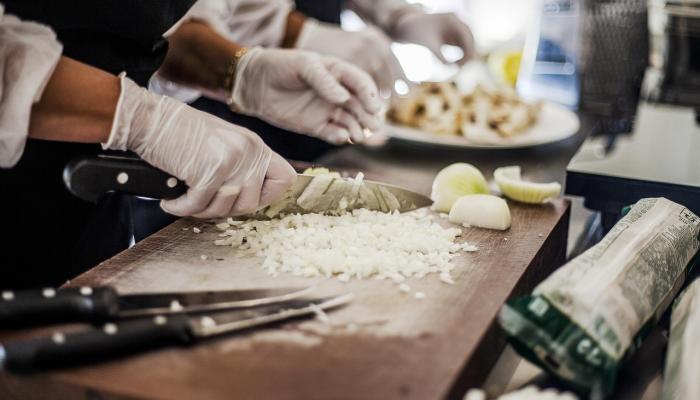 食品检查以食品杂货和肉店为目标