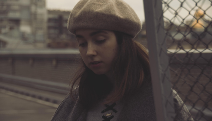 被控分尸杀人的女子袭击她的律师