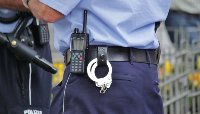 登嘉楼警方逮捕了两名走私者,缴获了超过7公斤的亚巴药片 登嘉楼警方逮捕了两名走私者,缴获了超过7公斤的亚巴药片