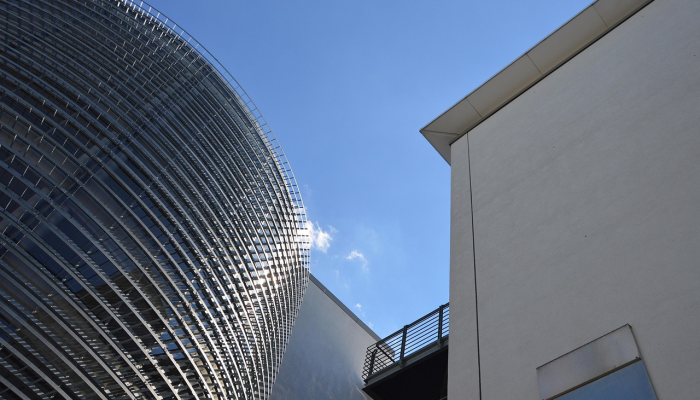 特拉普集团通过聘请行业专家来加强领导