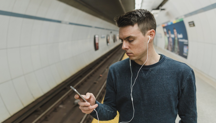 美国：德克萨斯州发生连环袭击，6死3伤;嫌疑人在押