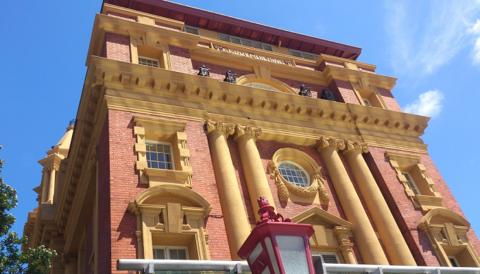 耗资700万美元的项目开始重建历史悠久的Capitola码头,该码头在巨大的冬季风暴中被毁 耗资700万美元的项目开始重建历史悠久的Capitola码头,该码头在巨大的冬季风暴中被毁