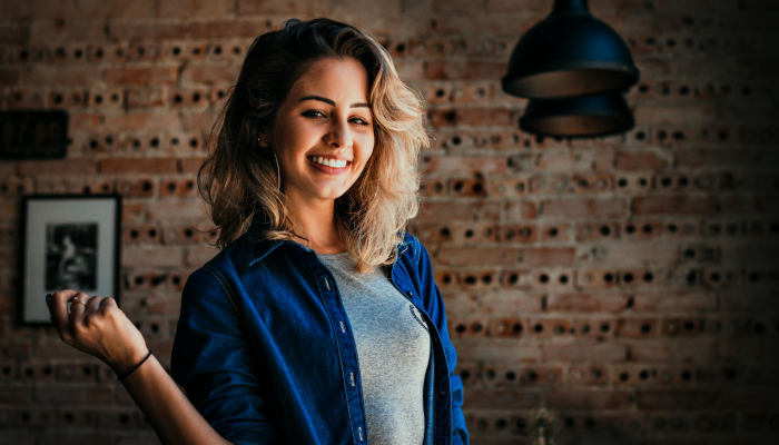 梦幻女郎3？孟买男子变声骗婚被捕