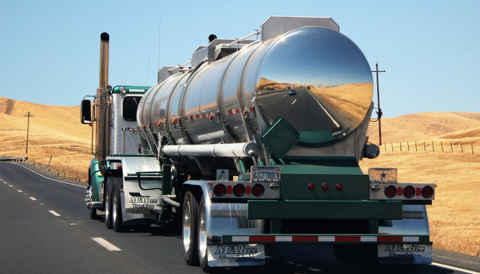 特斯拉在等待赛博卡车回报的漫长过程中倒下,价格高昂 特斯拉在等待赛博卡车回报的漫长过程中倒下,价格高昂