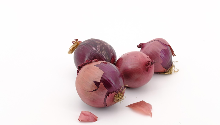 Romualdez警告“邪恶的”洋葱和大蒜囤积者：“我们正在紧盯着你的脖子”