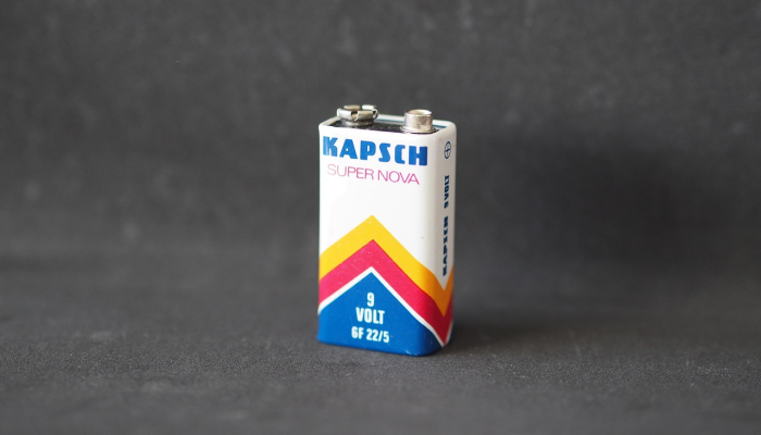 在向电网出售电力的试验中，家用电池的拥有者可获得高达26英镑的奖励