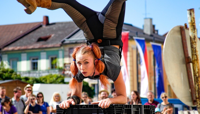 在利物浦做客热刺的比赛中,安吉把儿时的梦想放在了一边 在利物浦做客热刺的比赛中,安吉把儿时的梦想放在了一边