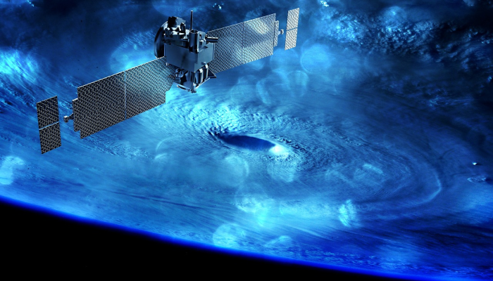 从6000公里的轨道上通过2毫米的镜头观察地球