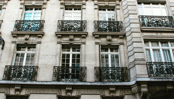 在巴黎摄影展上，照片从真实到虚拟无缝衔接