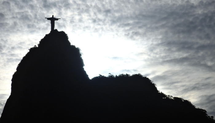 对“走错一步”感到沮丧