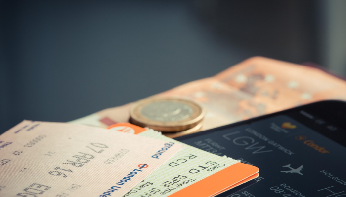 罗森代尔提交了对奥斯汀的弹劾条款 罗森代尔提交了对奥斯汀的弹劾条款