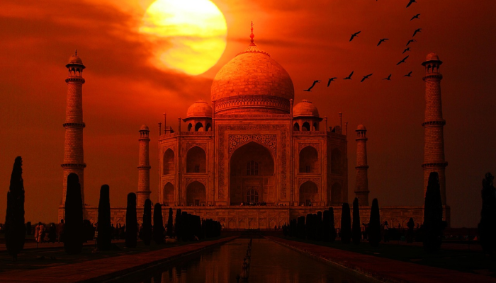 印度游乐园大火造成27人死亡，其中4名儿童