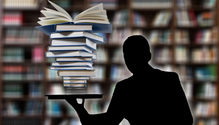 大多数英国人认为，尽管工资上涨，但经济正在恶化